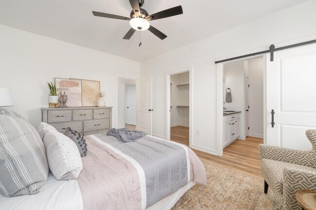Building Photo - BRAND NEW 3 Bedroom/2 Bath Duplex in Godda...