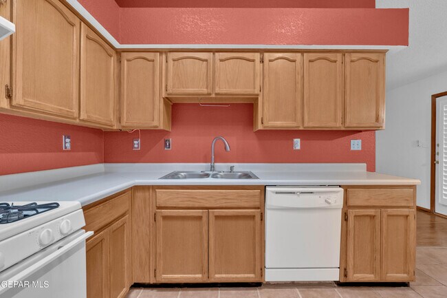 Building Photo - 7516 Plaza Taurina Dr