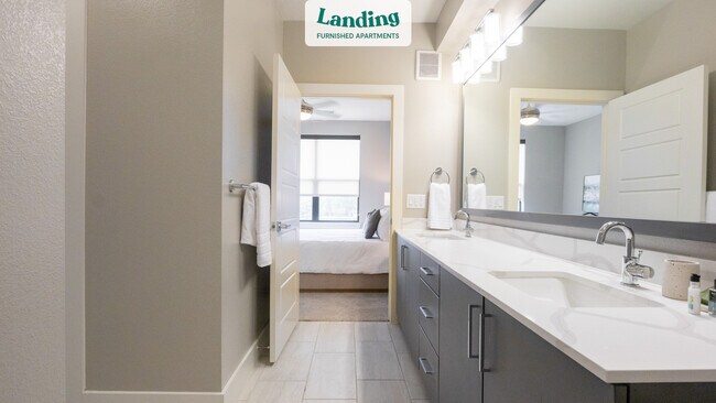 Building Photo - 15250 Quorum Dr