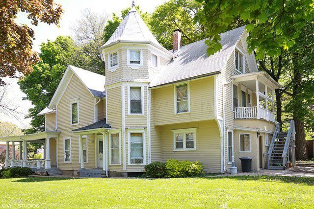 Building Photo - 517 E Chicago St