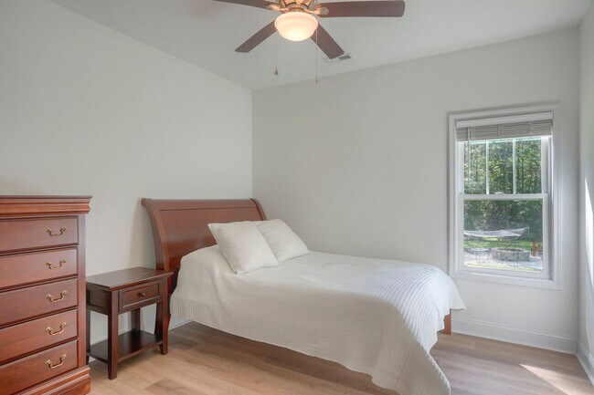 Building Photo - Charming 3 Bed, 2 Bath Home in Peaceful Ru...
