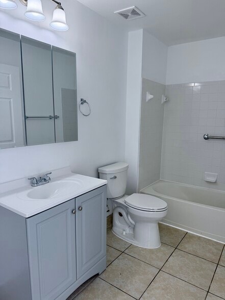 Bathroom - 14197 Cuddy Loop