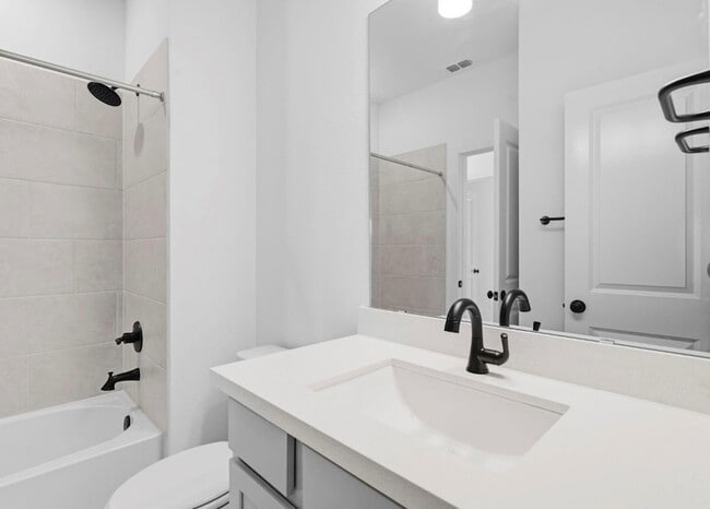 Building Photo - 10919 Spring Wind Dr