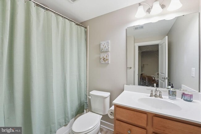 Building Photo - 17072 Silver Arrow Dr