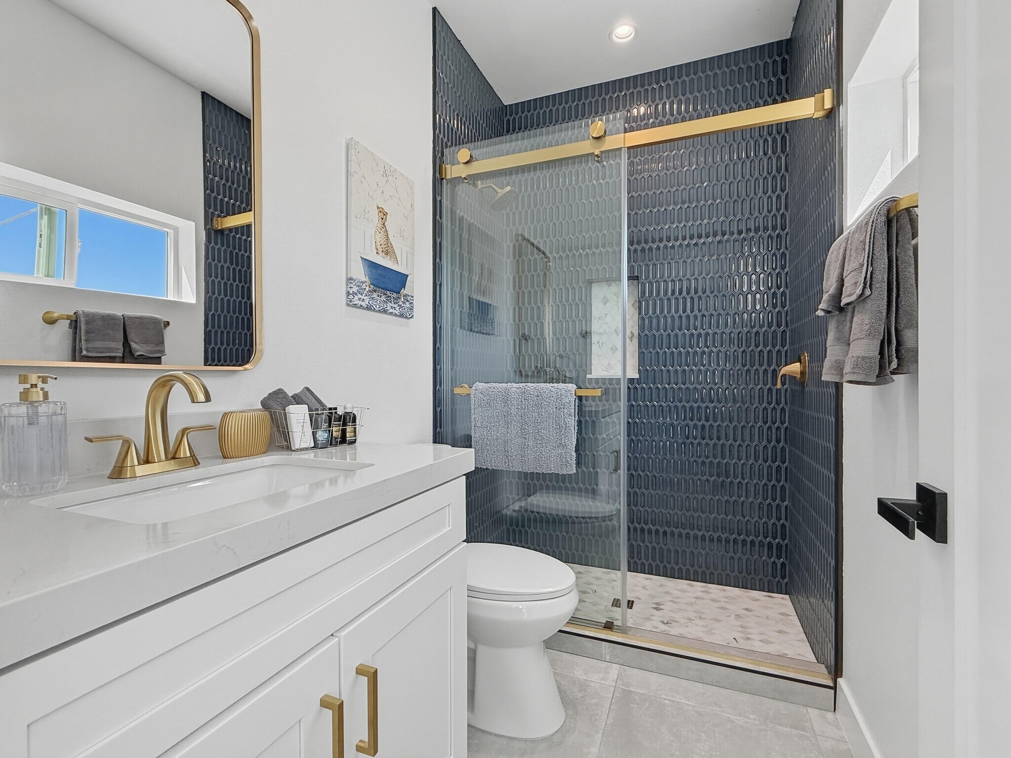 Building Photo - 2197 Jacques Dr