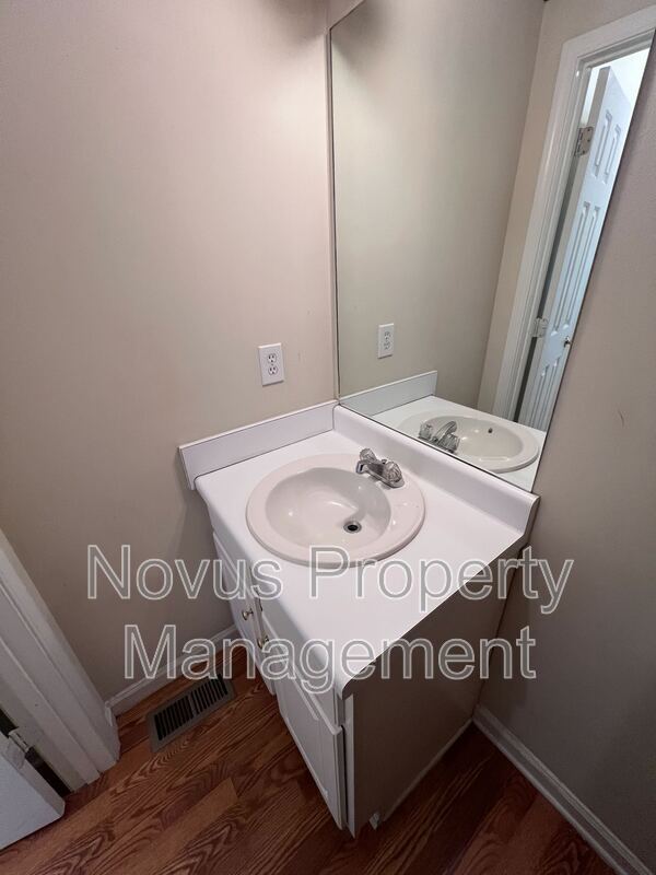 Building Photo - 81 Abbottsford Drive