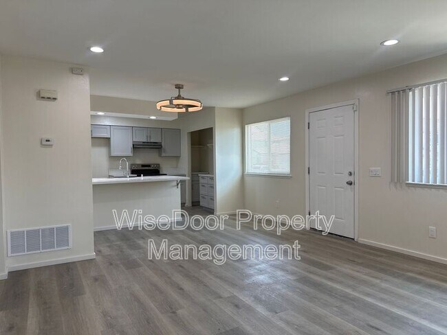 Building Photo - 3404 20th St
