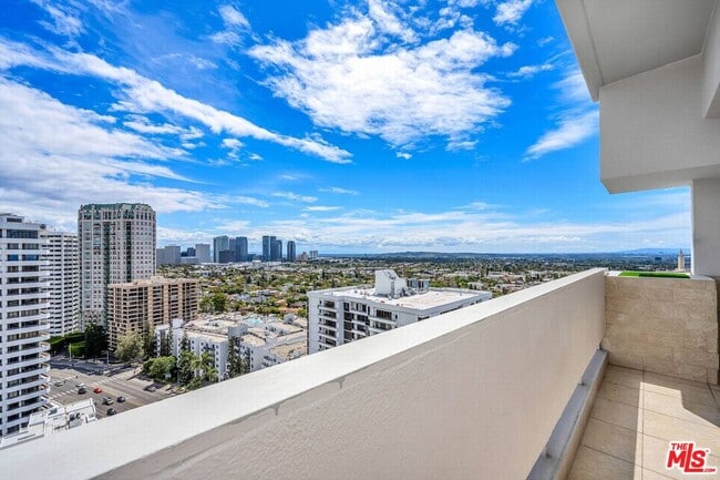 Building Photo - 10701 Wilshire Blvd