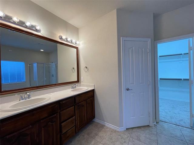 Building Photo - 1236 Woodbine Cliff Dr