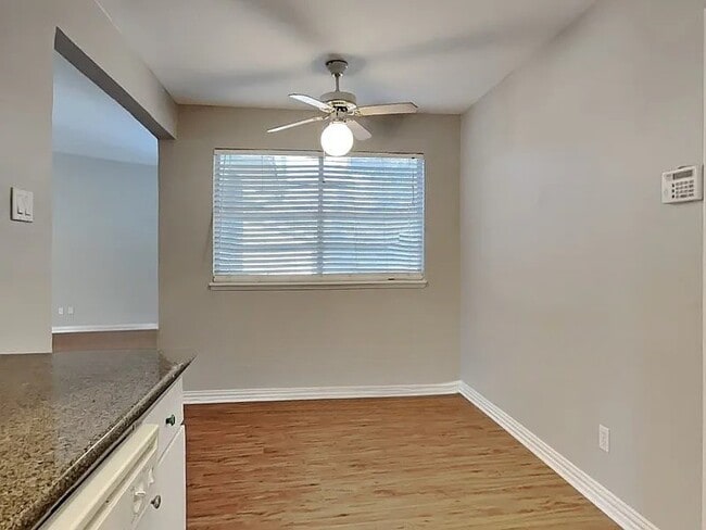 Building Photo - 726 Silverstone Dr