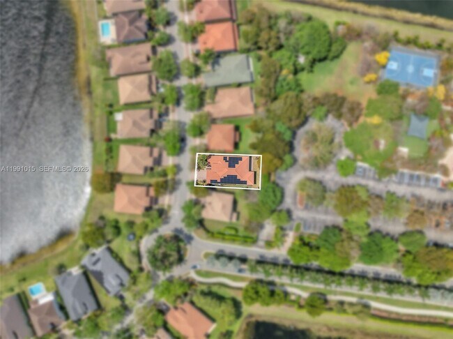 Building Photo - 19381 Stonebrook St