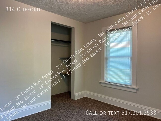 Building Photo - 314 Clifford-