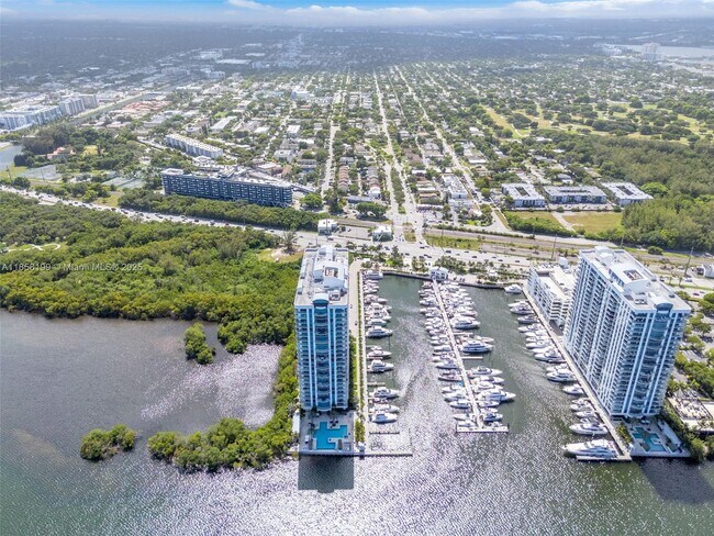 Building Photo - 17111 Biscayne Blvd