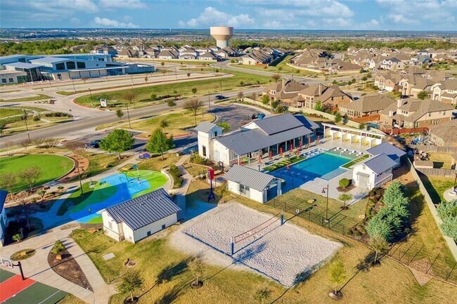 Building Photo - 501 Peace Dr