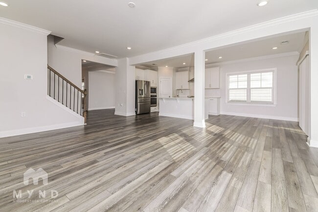 Building Photo - 395 Jorpaul Dr