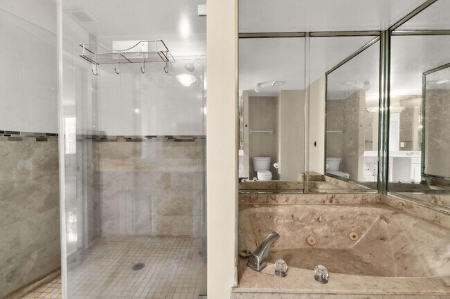 Building Photo - 4295 Coral Springs Dr