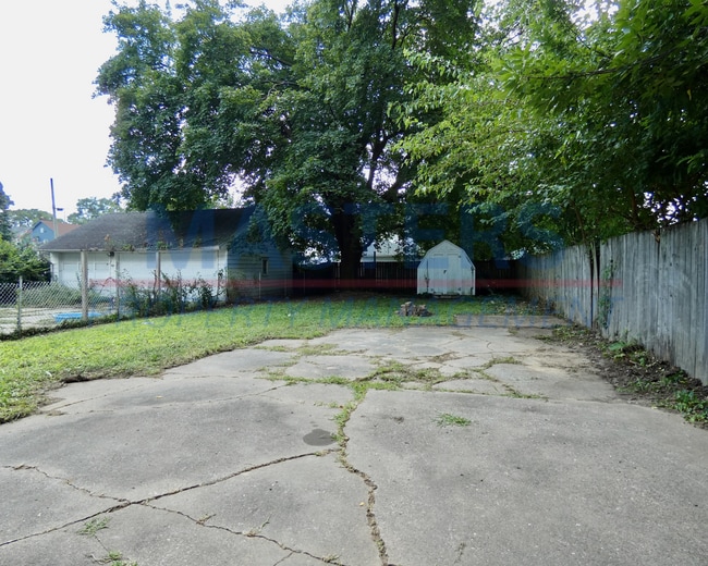 Building Photo - 3 Bedroom House for Rent