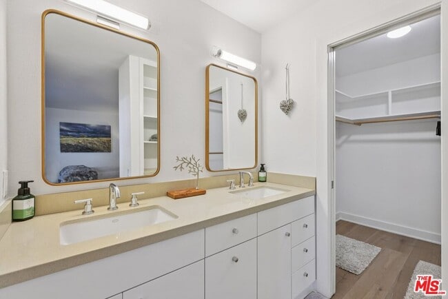 Building Photo - 28266 Rey De Copas Ln