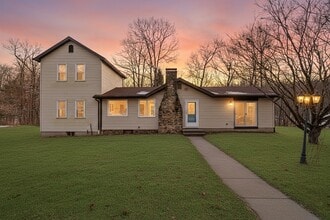 Building Photo - 159 N Monson Rd