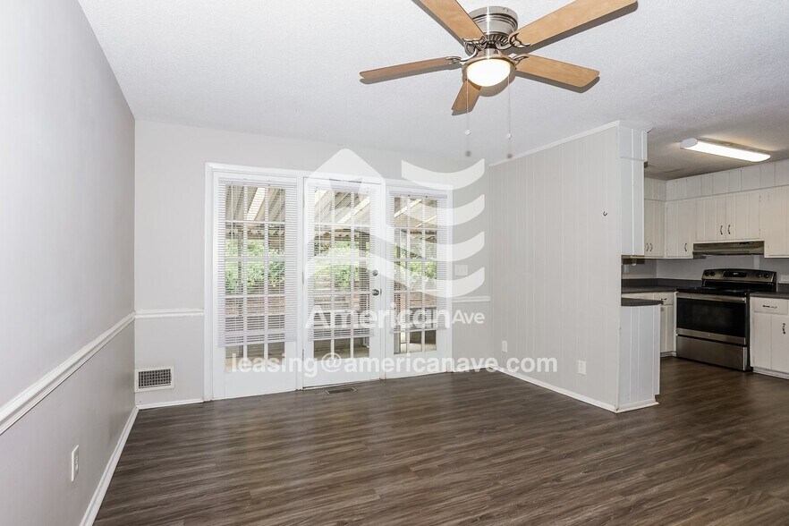 Building Photo - 2231 Mura Dr