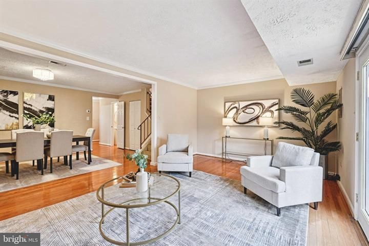 Building Photo - 5555 First Statesman Ln