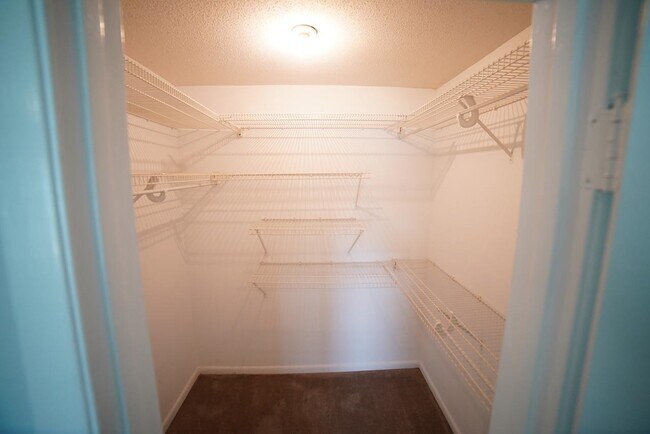 Building Photo - 2325 W Pensacola St