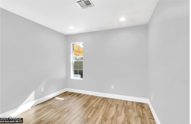 Building Photo - 1850 E Maryland Ave