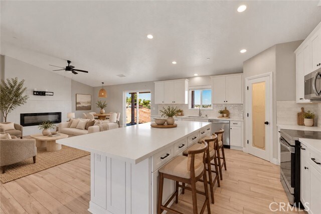 Building Photo - 19280 Glendale Ct