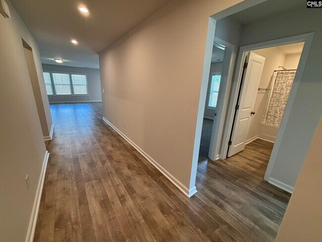 Building Photo - 1020 Field Strip Rd