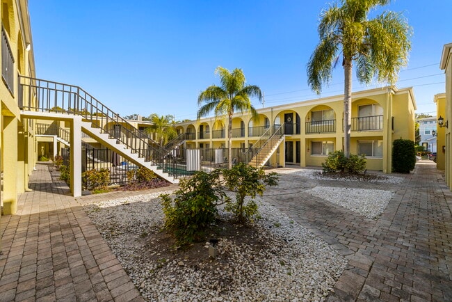 Building Photo - 3206 W Azeele St