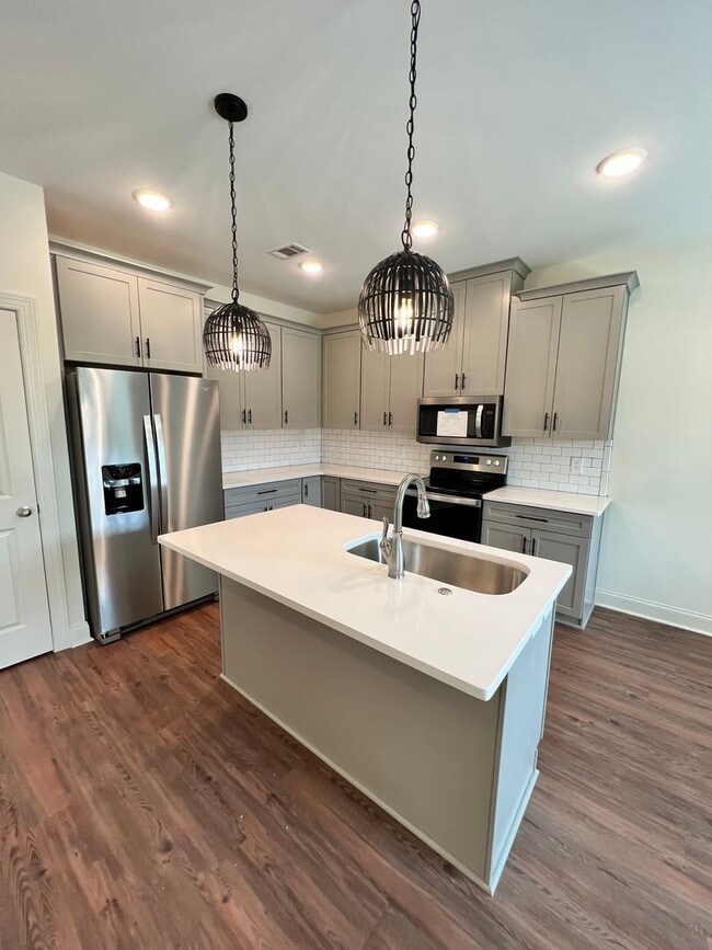 Building Photo - East Longleaf Townhome