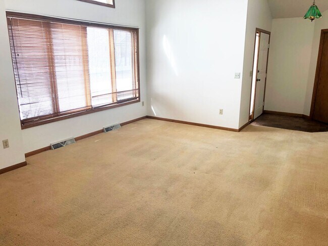 Building Photo - 3 Bedroom, 3 Bath Home With 2-Car Attached Garage In Rothschild