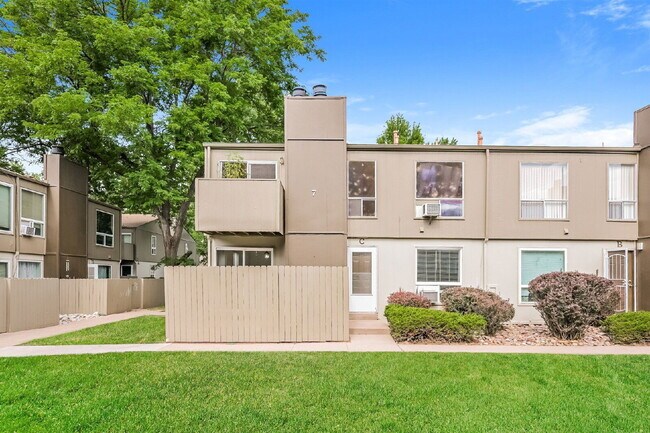 Building Photo - 7373 W Florida Ave