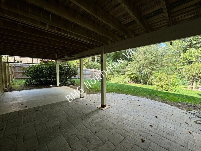 Building Photo - 5406 Gainsborough Dr