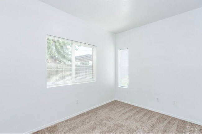 Building Photo - 919 N 31st St