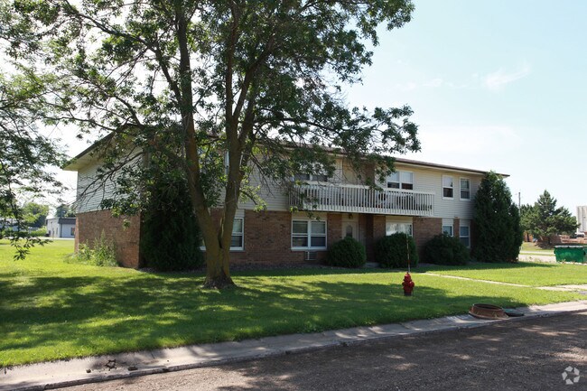 Building Photo - 760 Birch St