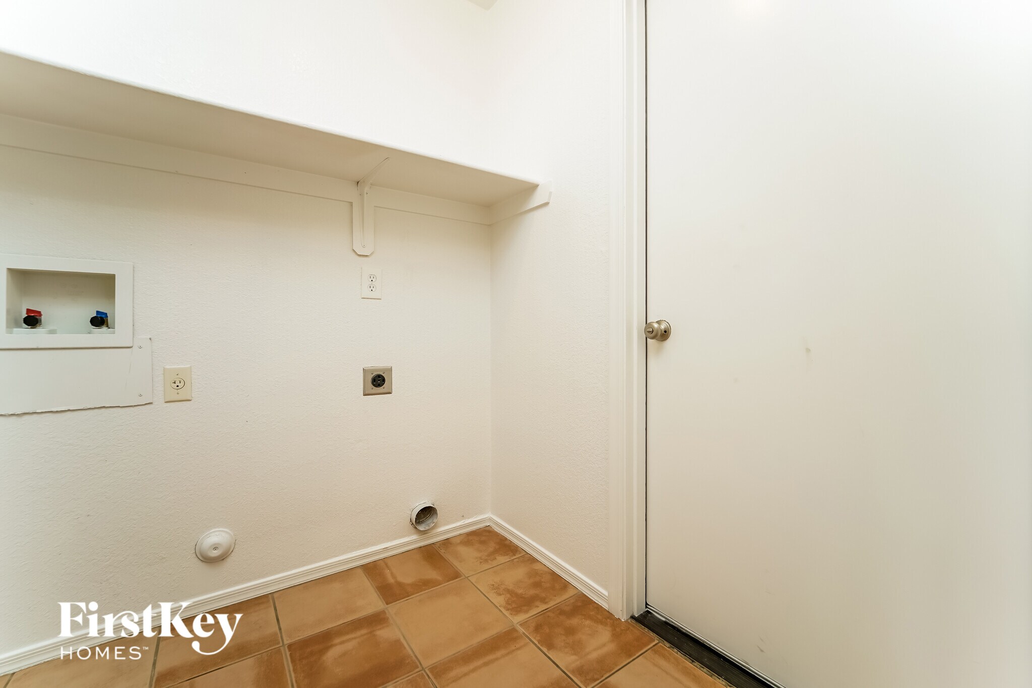 Building Photo - 2530 W Cezanne Cir