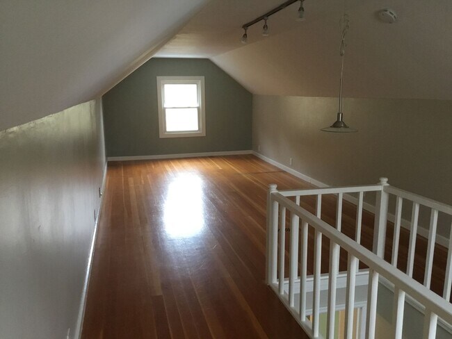 Building Photo - WONDERFUL WILLAMETTE