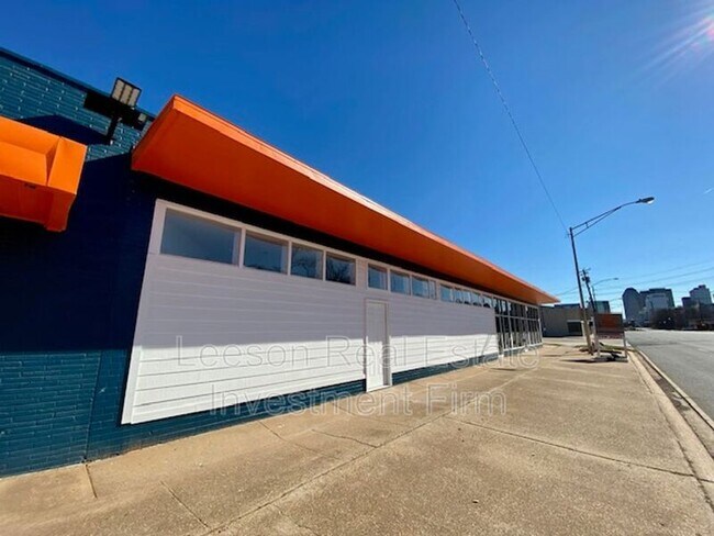 Building Photo - 218-228 North Market Street