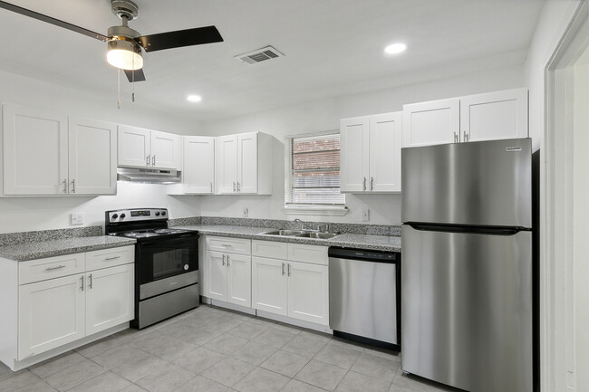 Brand New Kitchen! - 303 Hardy Ave