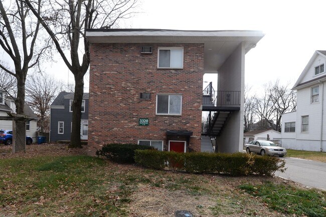 Building Photo - Newly Renovated All Electric 1 Bedroom in ...