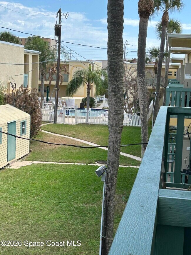 Building Photo - 310 Taylor Ave