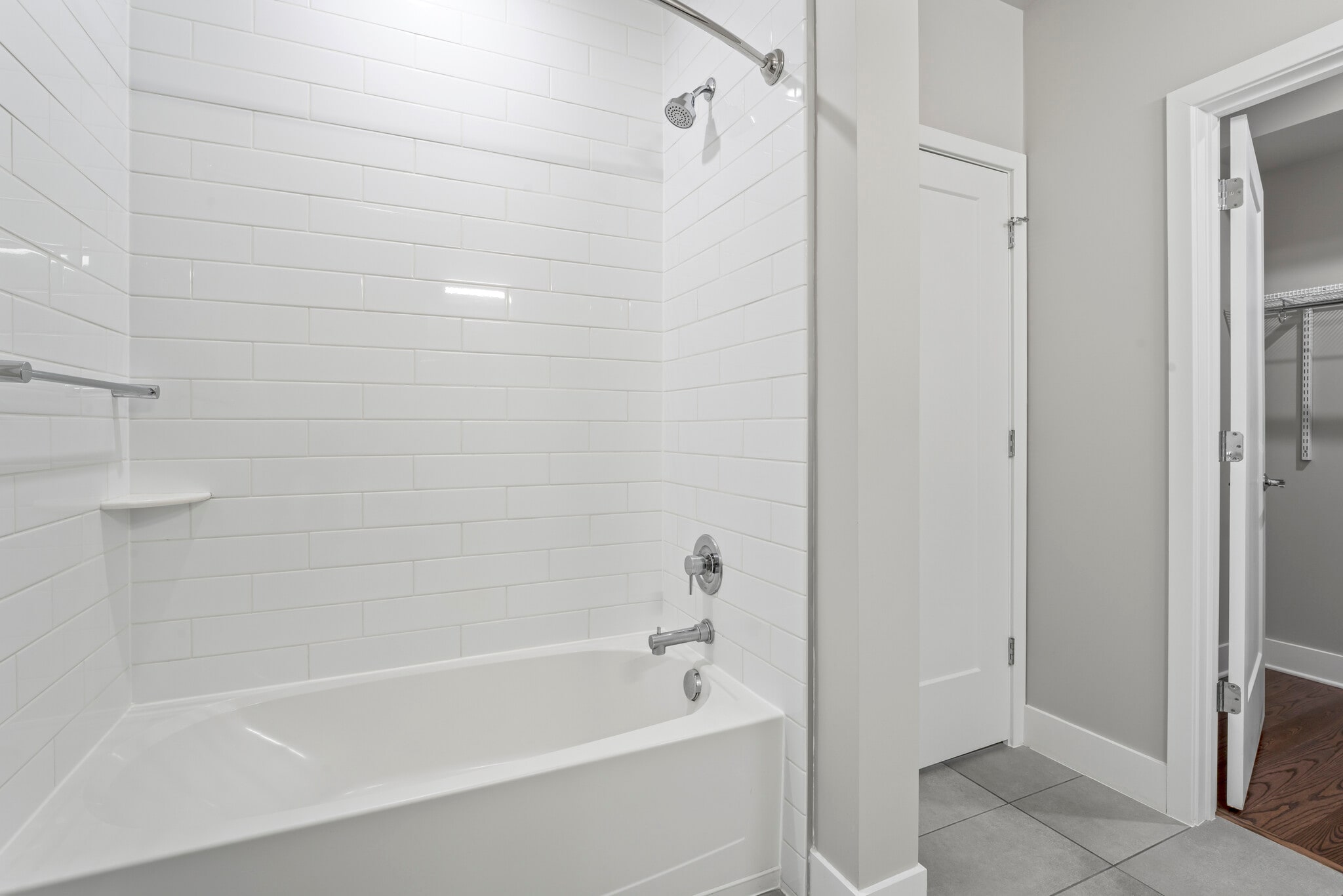 Building Photo - 506 Diamondback Dr