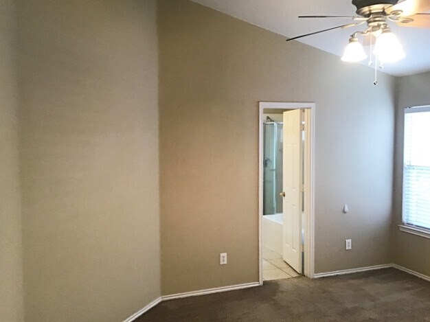 Building Photo - 6020 Moor Hen Drive