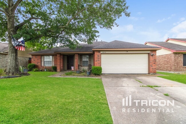 Primary Photo - 10910 Linwood Ct
