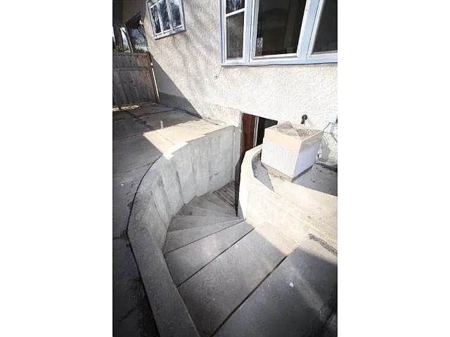 Building Photo - 3145 S 31st Ave