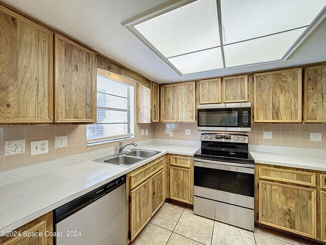 Building Photo - 205 Palmetto Ave