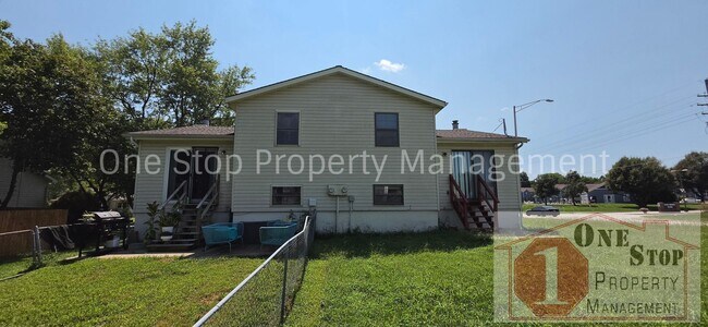 Building Photo - 1300 E 152nd Terrace