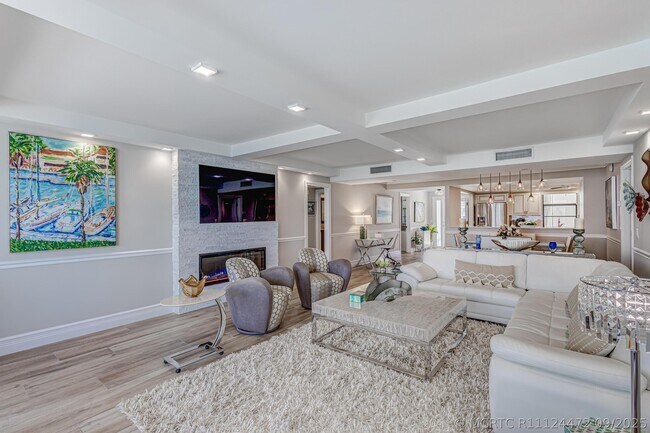 Building Photo - 400 S Beach Rd