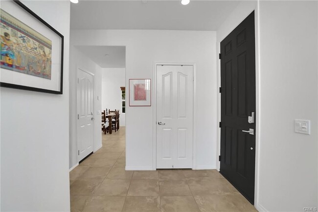 Building Photo - 28288 N Via Sonata Dr